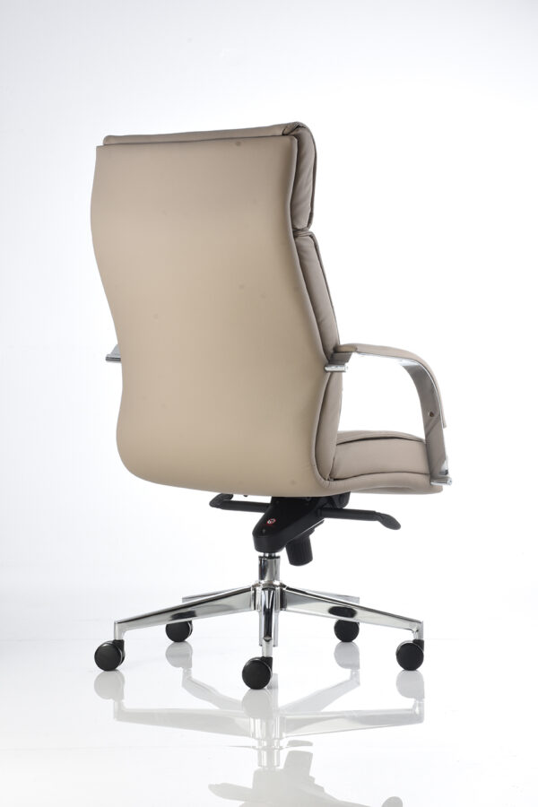 BM 4500 - Image 2